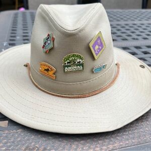 Walt Disney World Animal Kingdom Safari Hat Outback 5 Pins Sz S